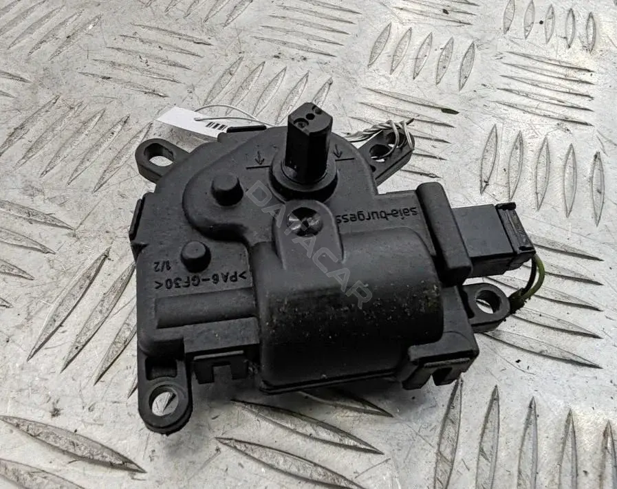 Мотор заслонки печки 1S7H19B634CA