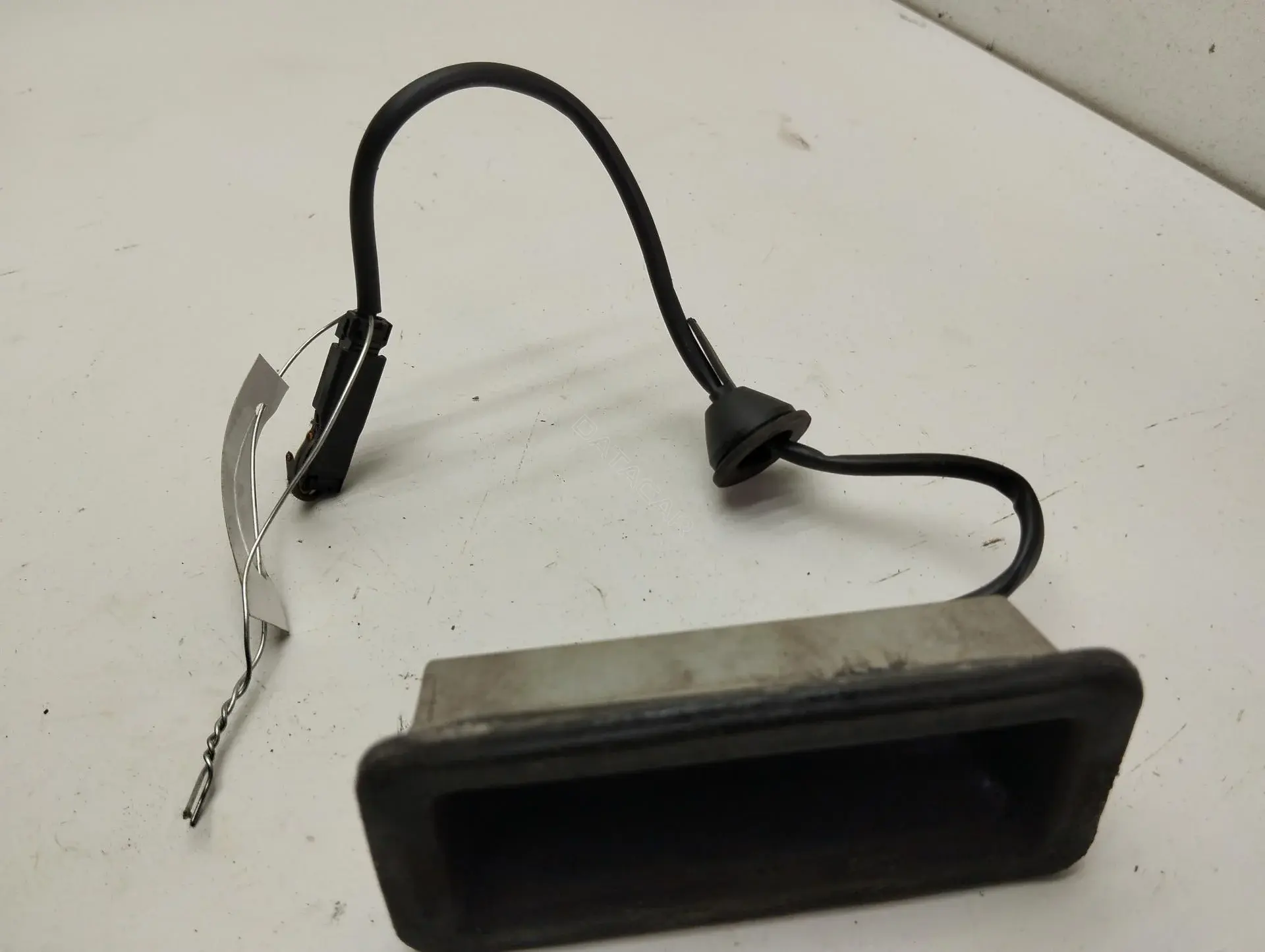 Кнопка крышки багажника 3M5119B514AC