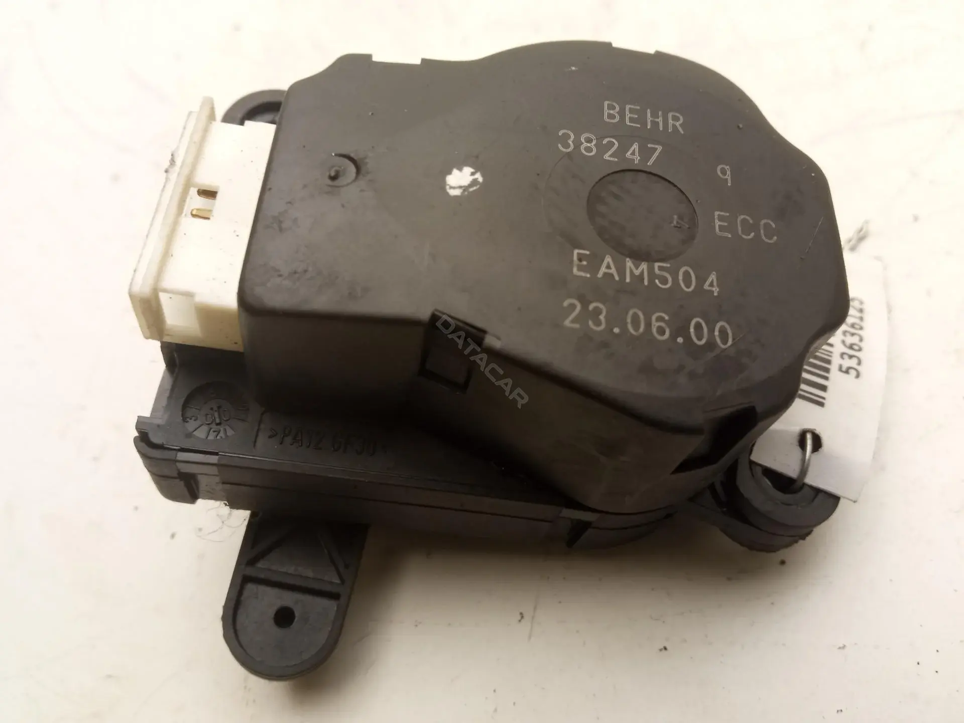 Мотор заслонки печки EAM504
