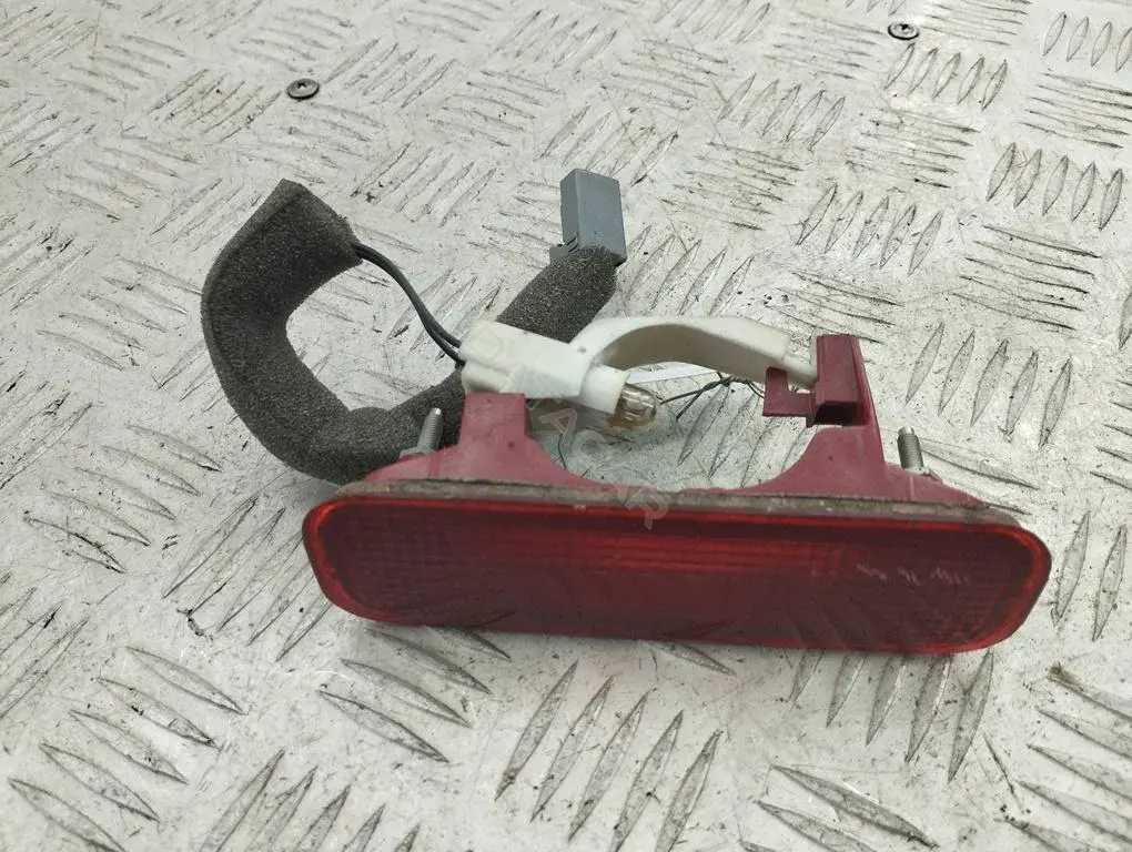 Фонарь стоп сигнала 2T1413A813AH