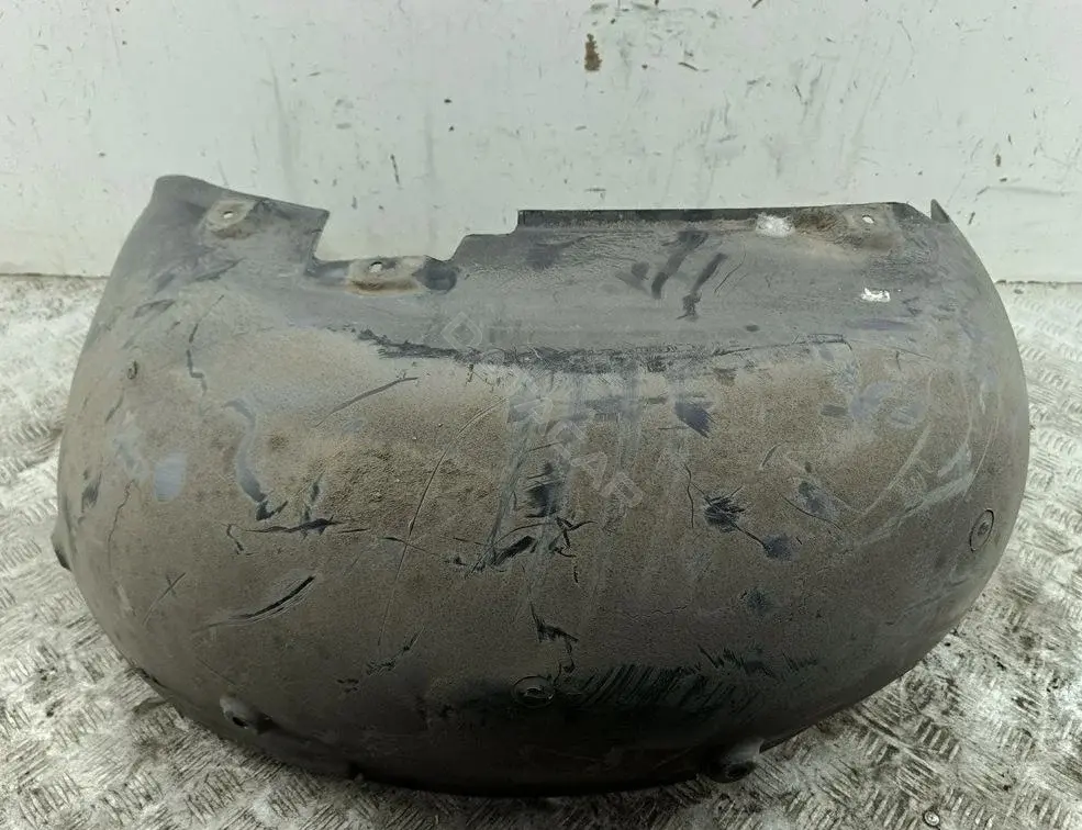 Подкрылок 7l5810971