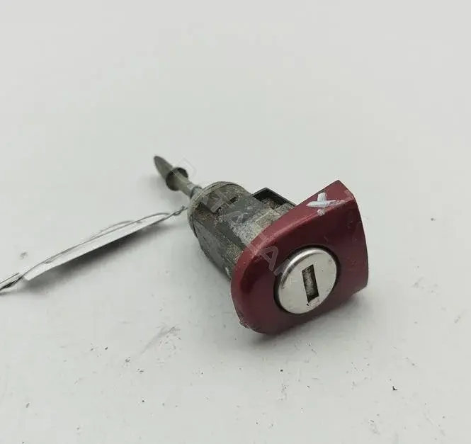 Личинка замка двери 3B0837167