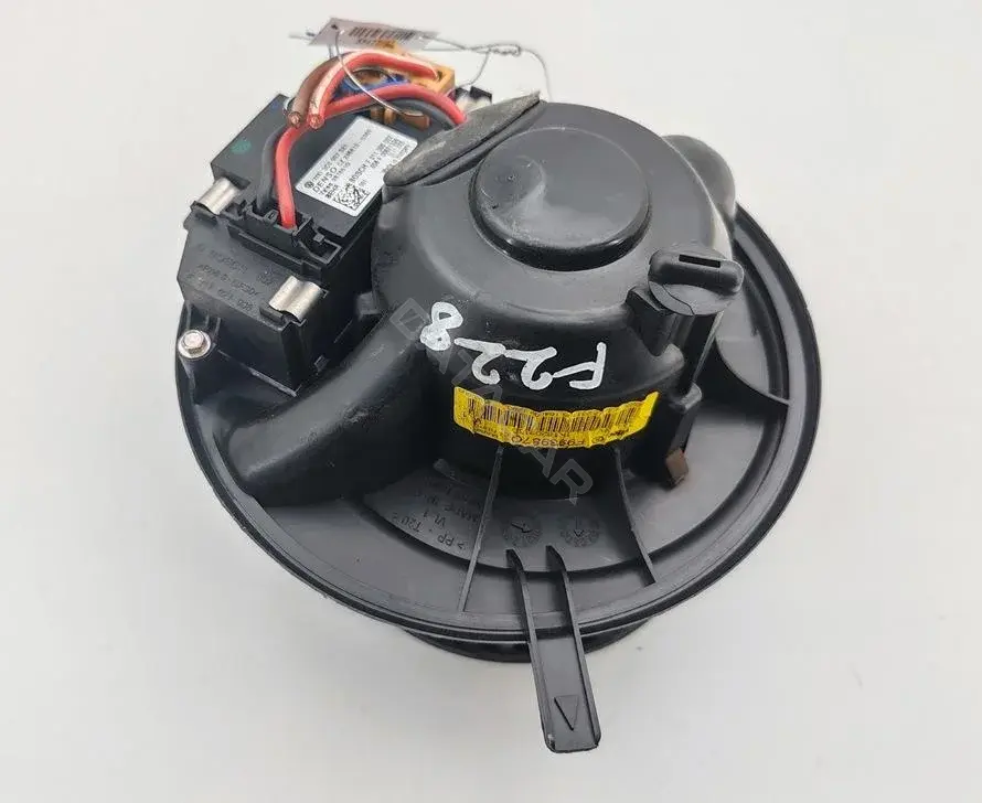 Моторчик печки 1K1820015D