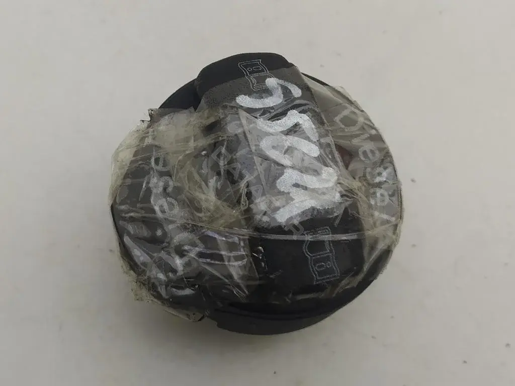 Крышка топливного бака 3D0201550L