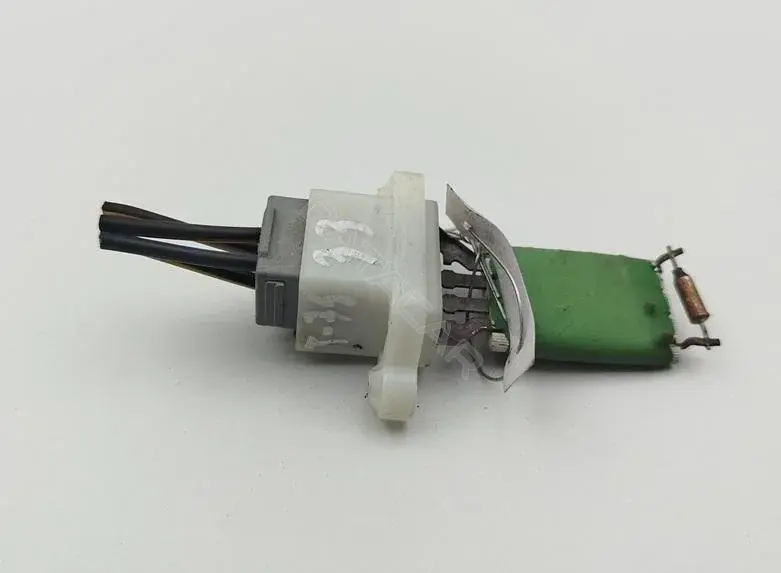 Резистор печки 3M5H18B647AC