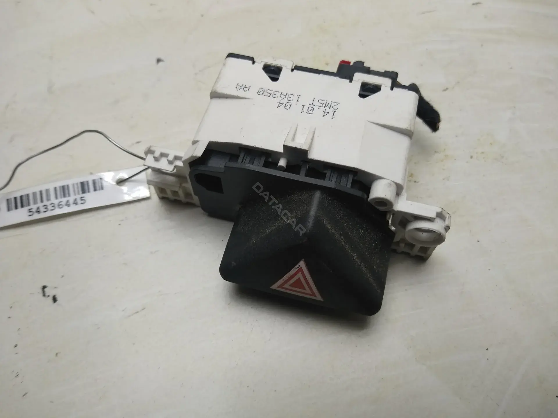 Кнопка аварийки 2M5T13A350AA