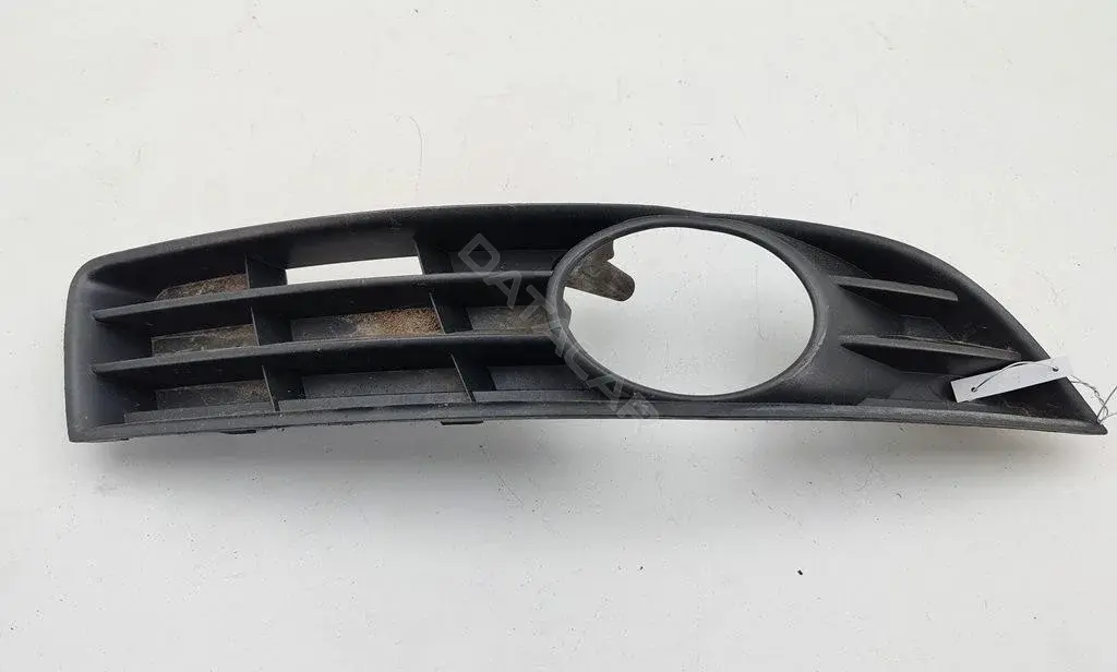 Рамка фары противотуманной 3C0853666A
