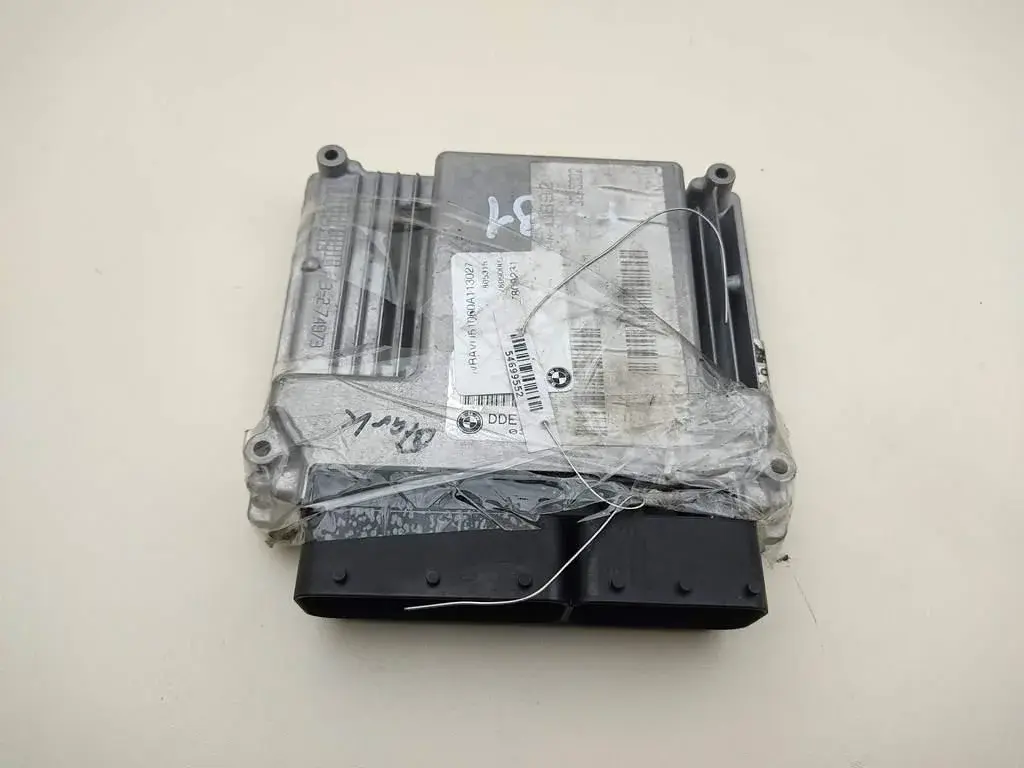Блок управления двигателем 7805315