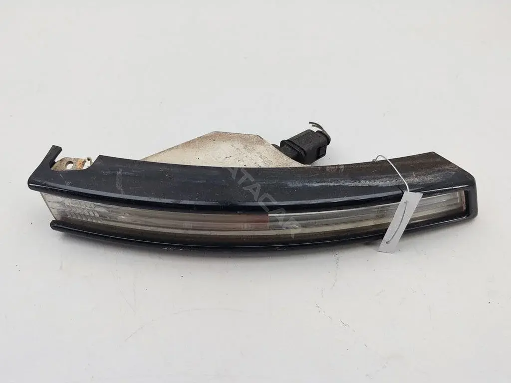 Поворотник 3C0953042L