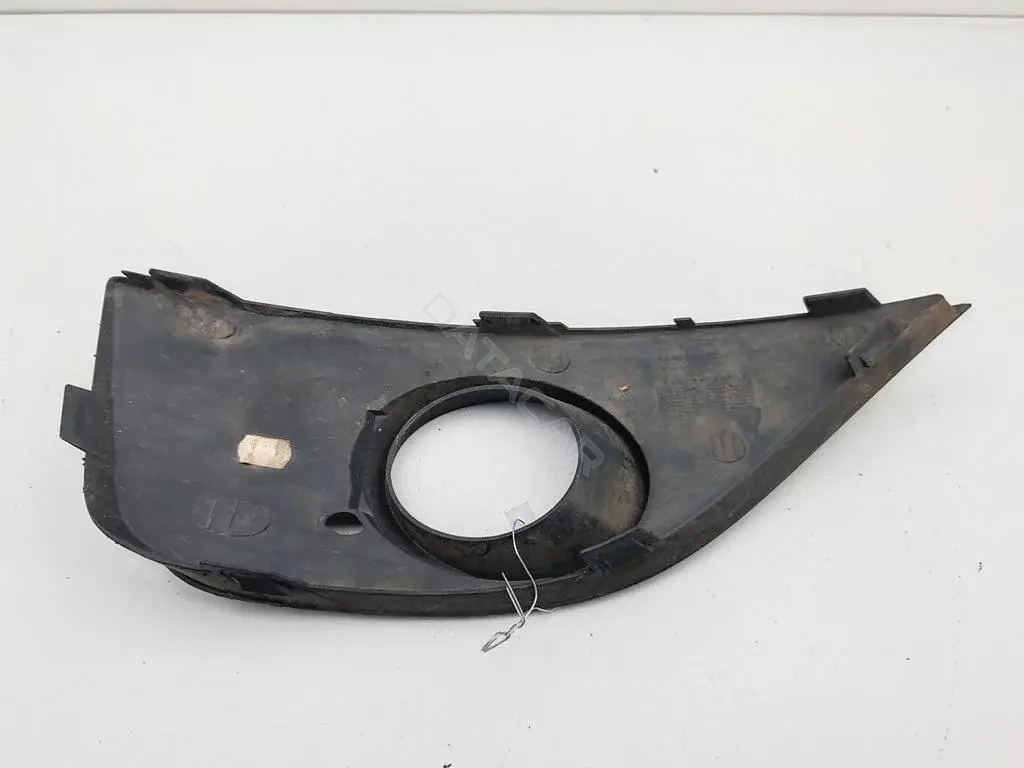 Рамка фары противотуманной 6J0853666A