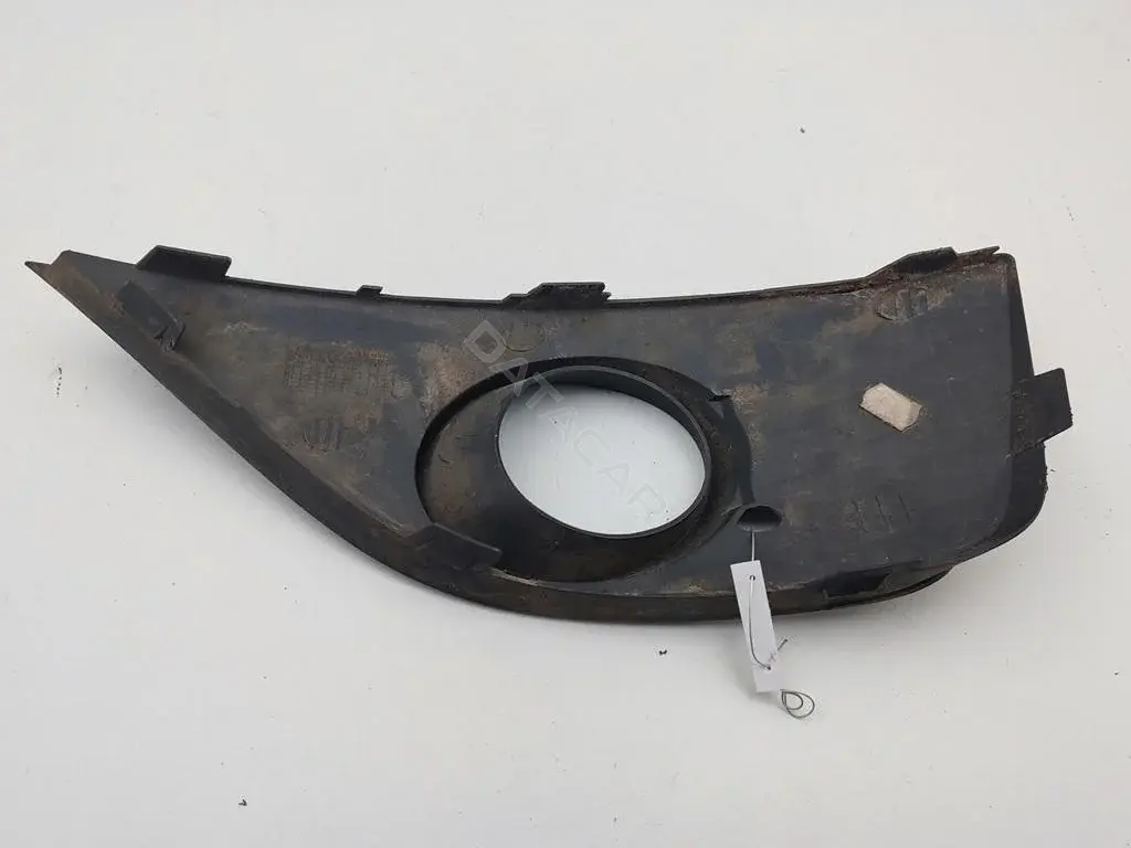 Рамка фары противотуманной 6J0853665A