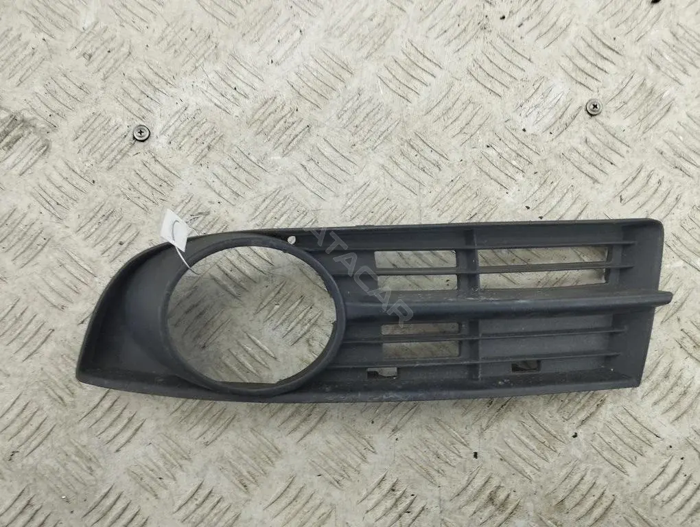 Рамка фары противотуманной 1T0853665A