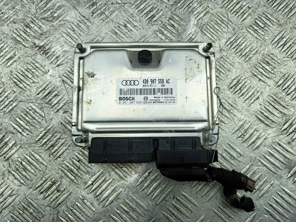Блок управления двигателем 0261207629, 4D0907558AC