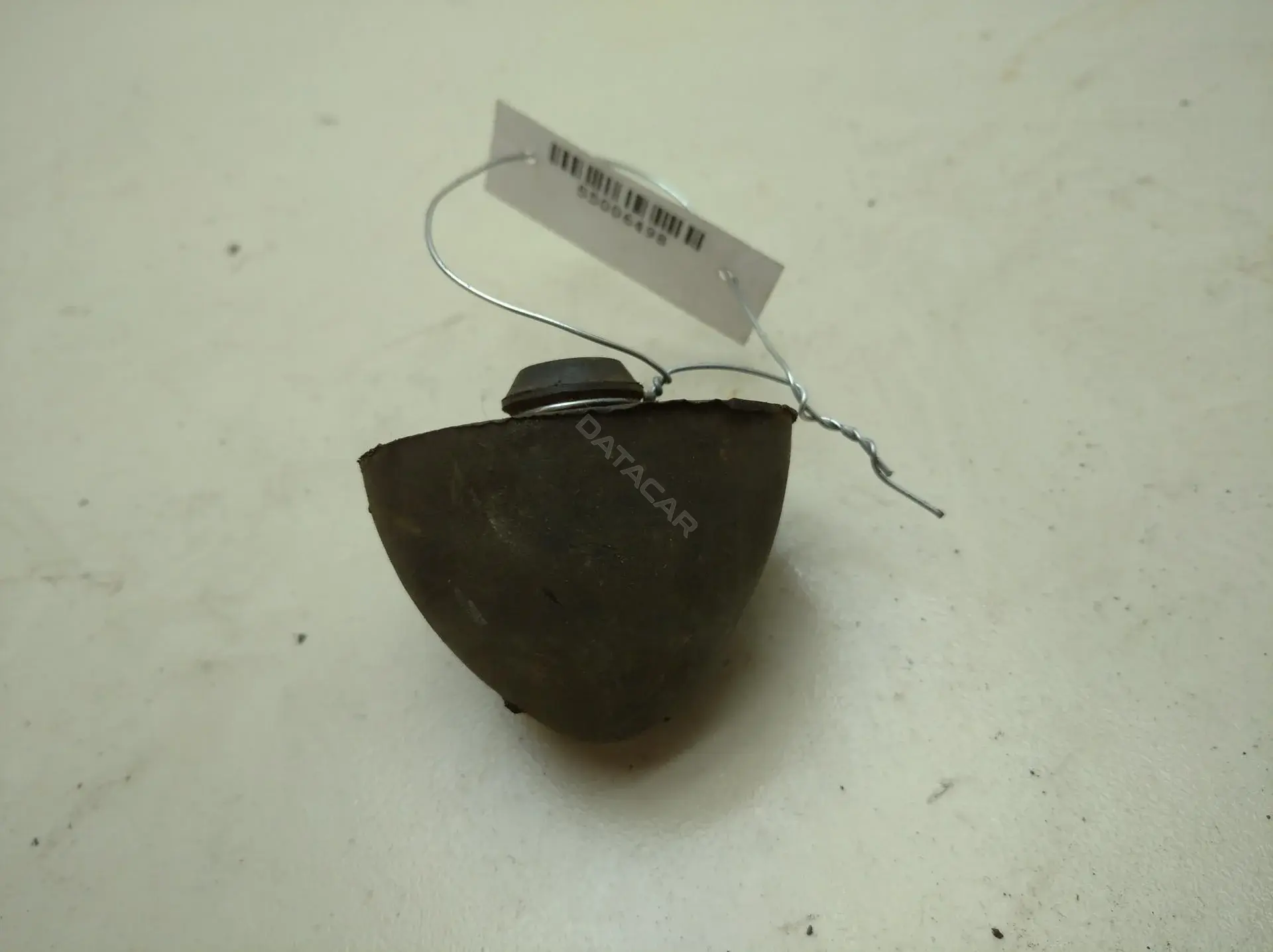 Опора амортизатора 701407303