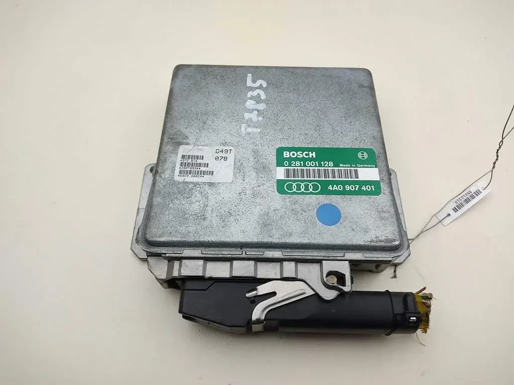Блок управления двигателем 4A0907401