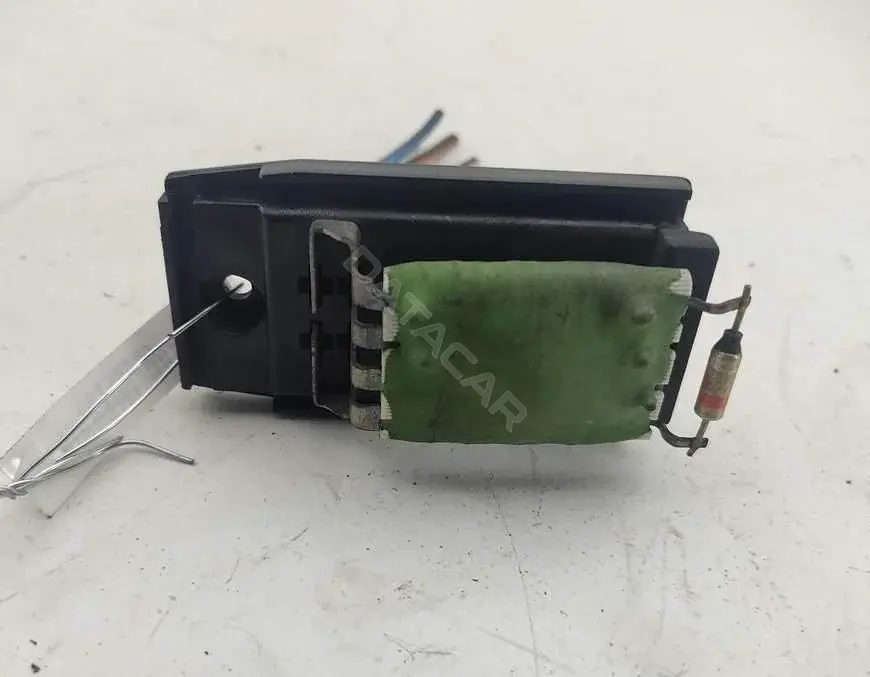 Резистор печки 3M5H18B647BA