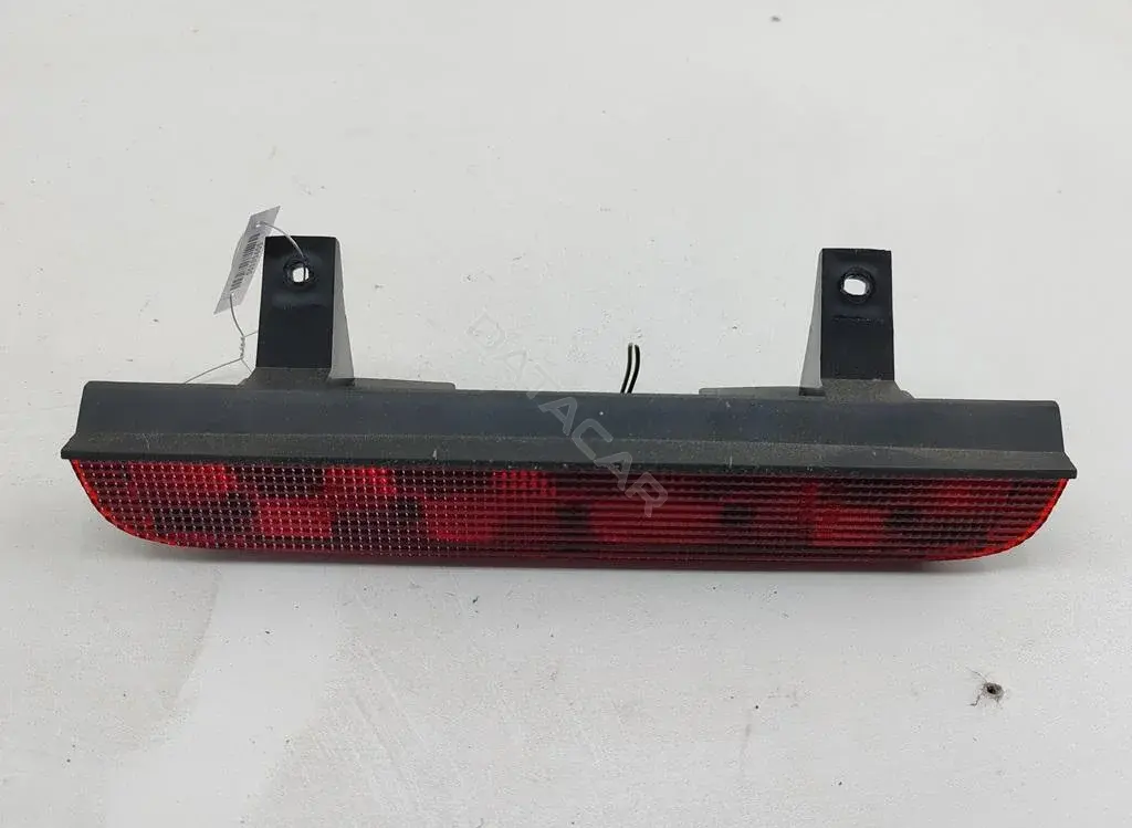 Фонарь стоп сигнала 03318040