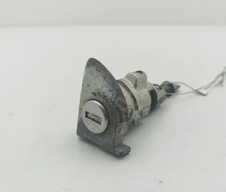 Личинка замка двери 3C0837167