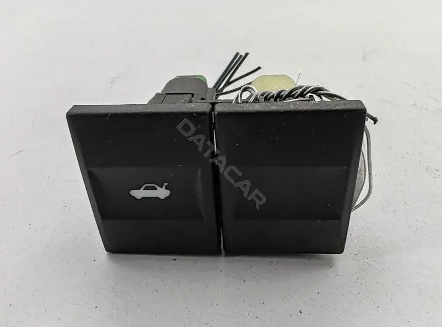 Кнопка крышки багажника 1S7T19B514