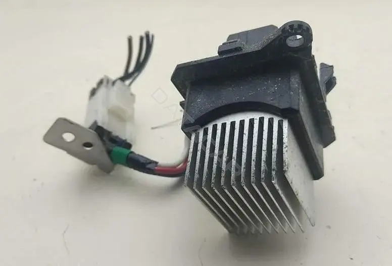 Резистор печки T1001553NB03