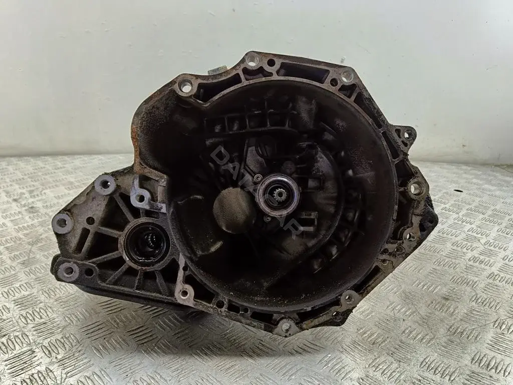 Механическая коробка передач (МКПП) F13C418