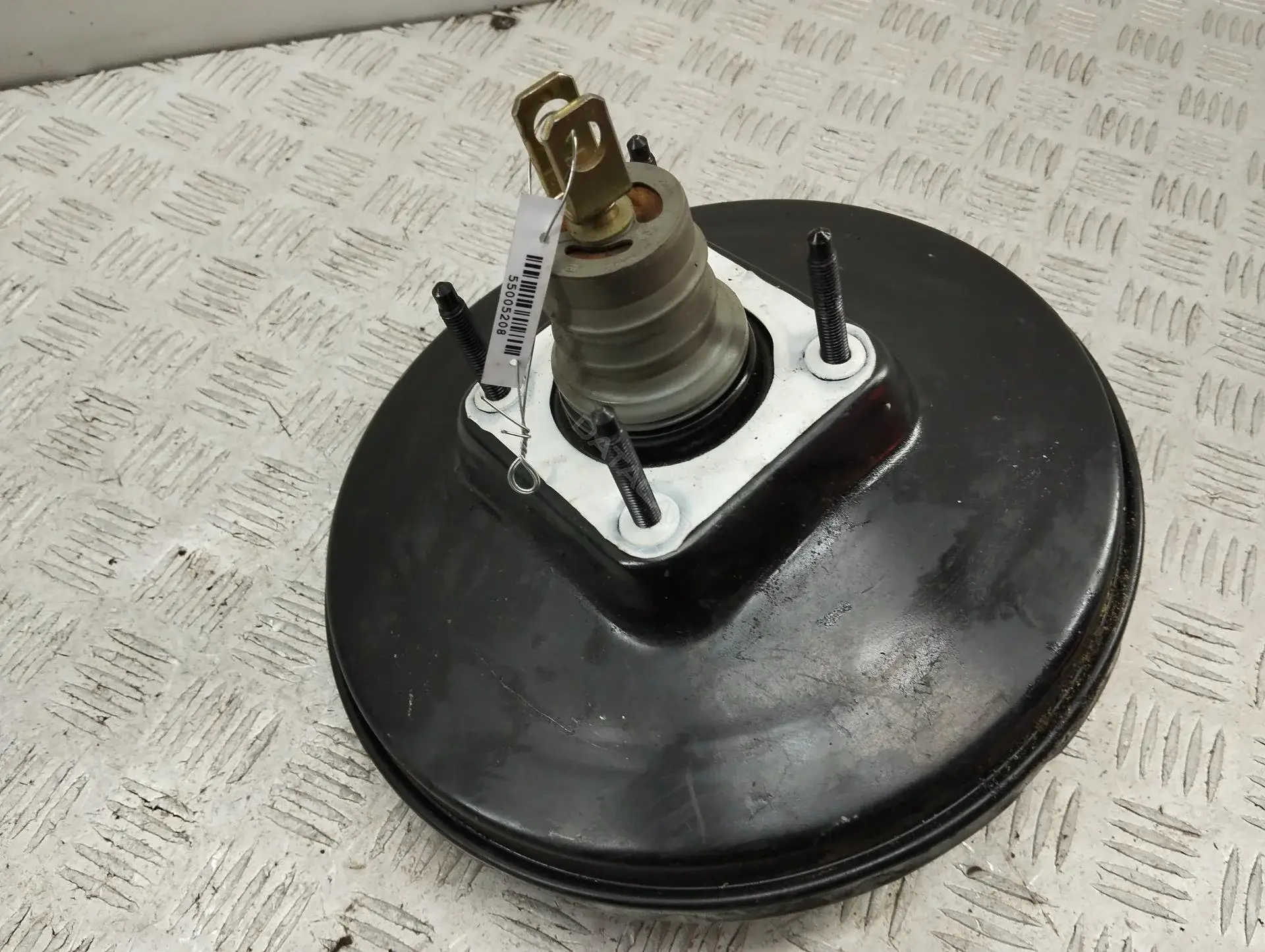 Вакуумный усилитель тормозов 3M512B195GA