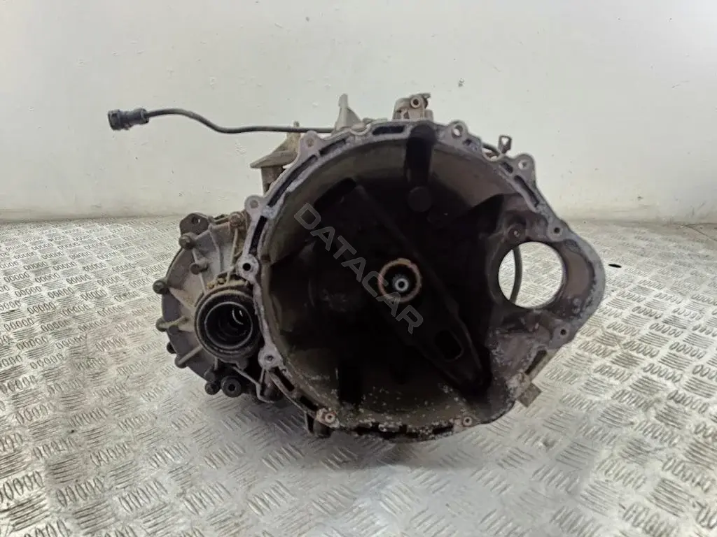 Механическая коробка передач (МКПП) P2500A198