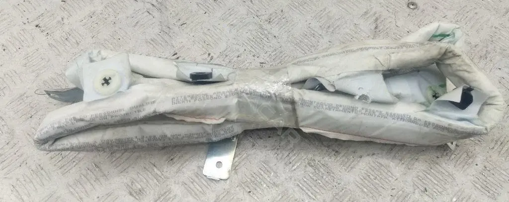 Подушка безопасности 8P4880742J