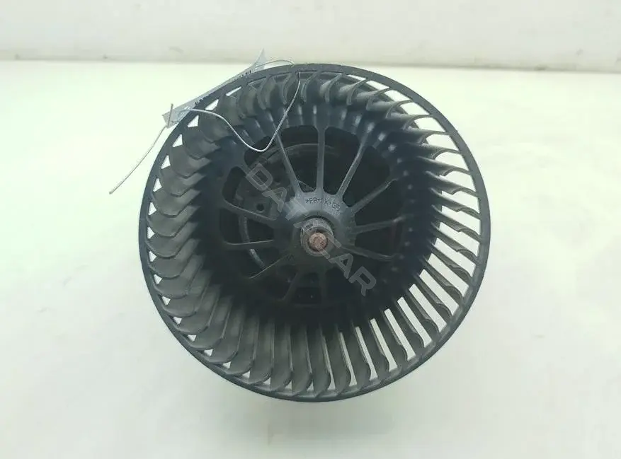 Моторчик печки 3M5H18456AD