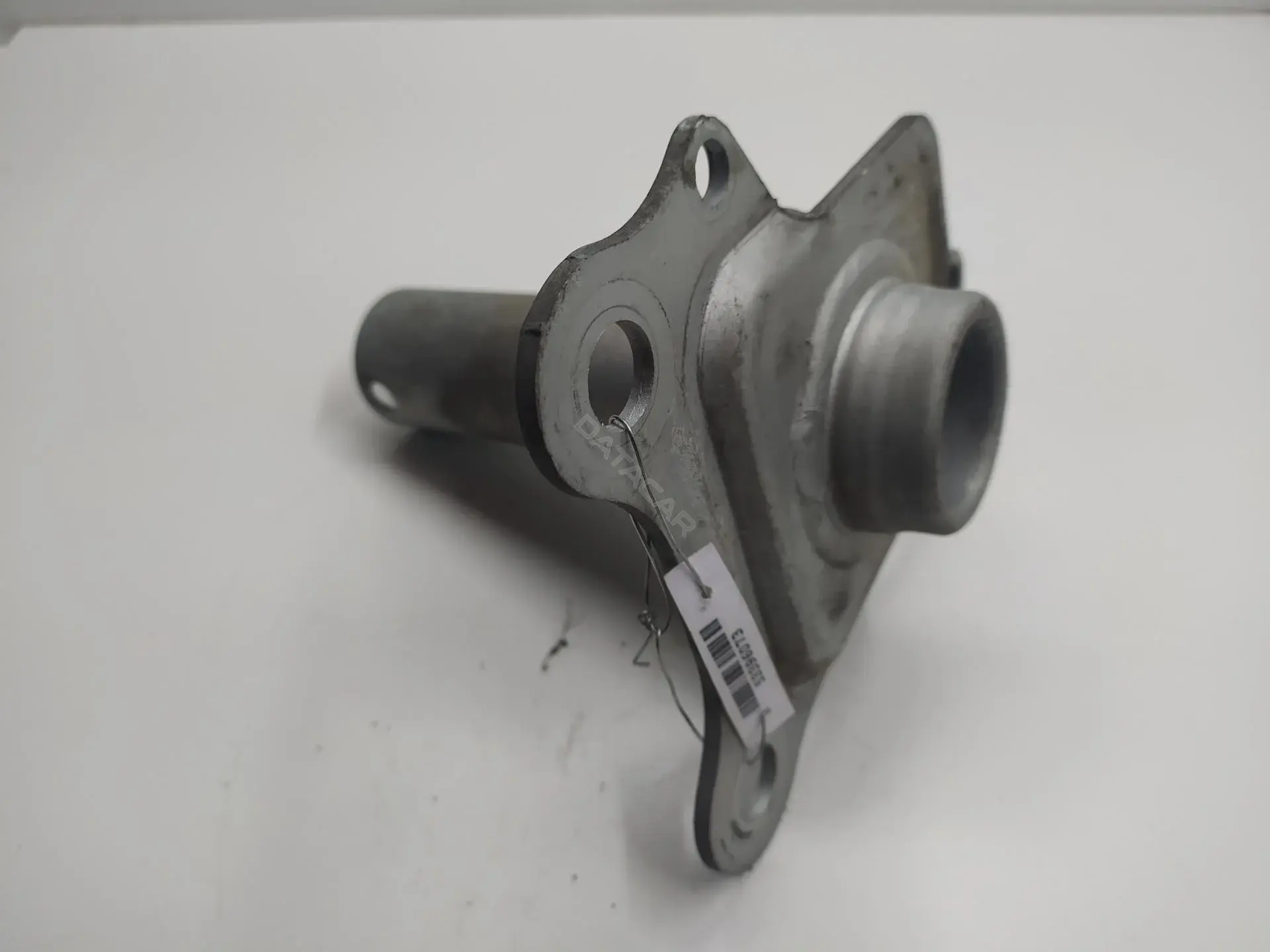 Кронштейн-направляющая бампера 8L0807134A