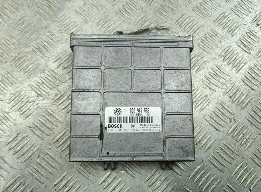 Блок управления двигателем 0261204502, 8D0907558