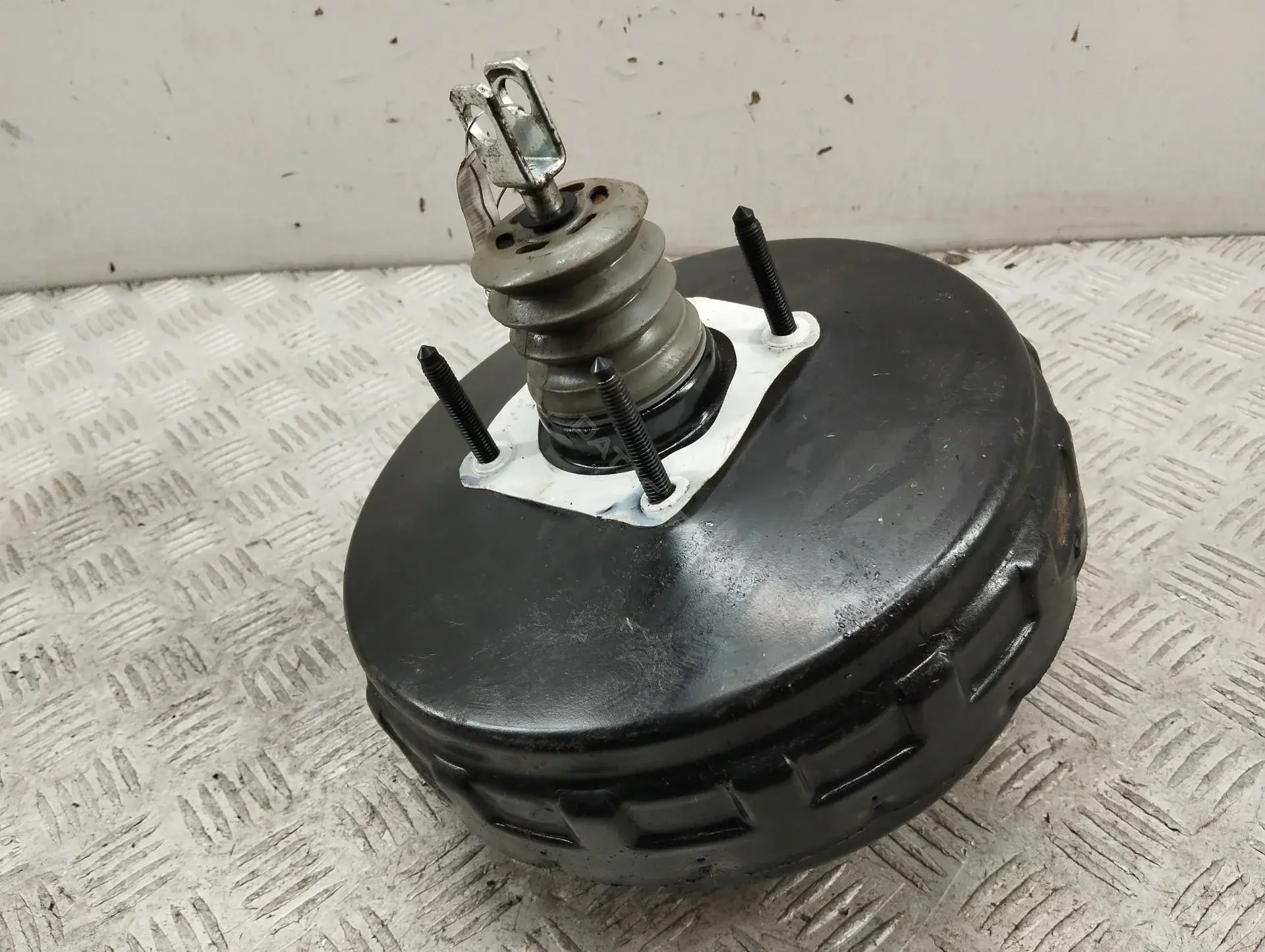 Вакуумный усилитель тормозов 6G912B195CF