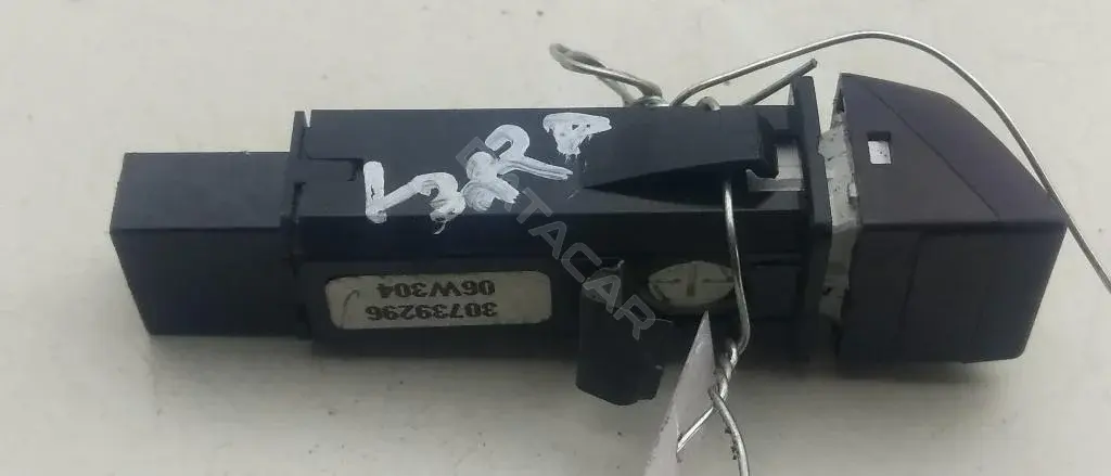 Кнопка аварийки 52939456