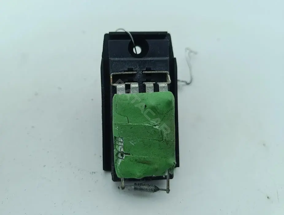 Резистор печки 3M5H18B647BA