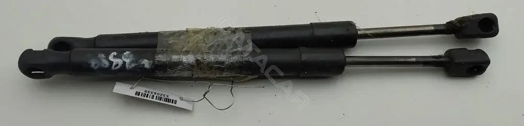 Амортизатор крышки багажника, капота, заднего стекла 4F5827552