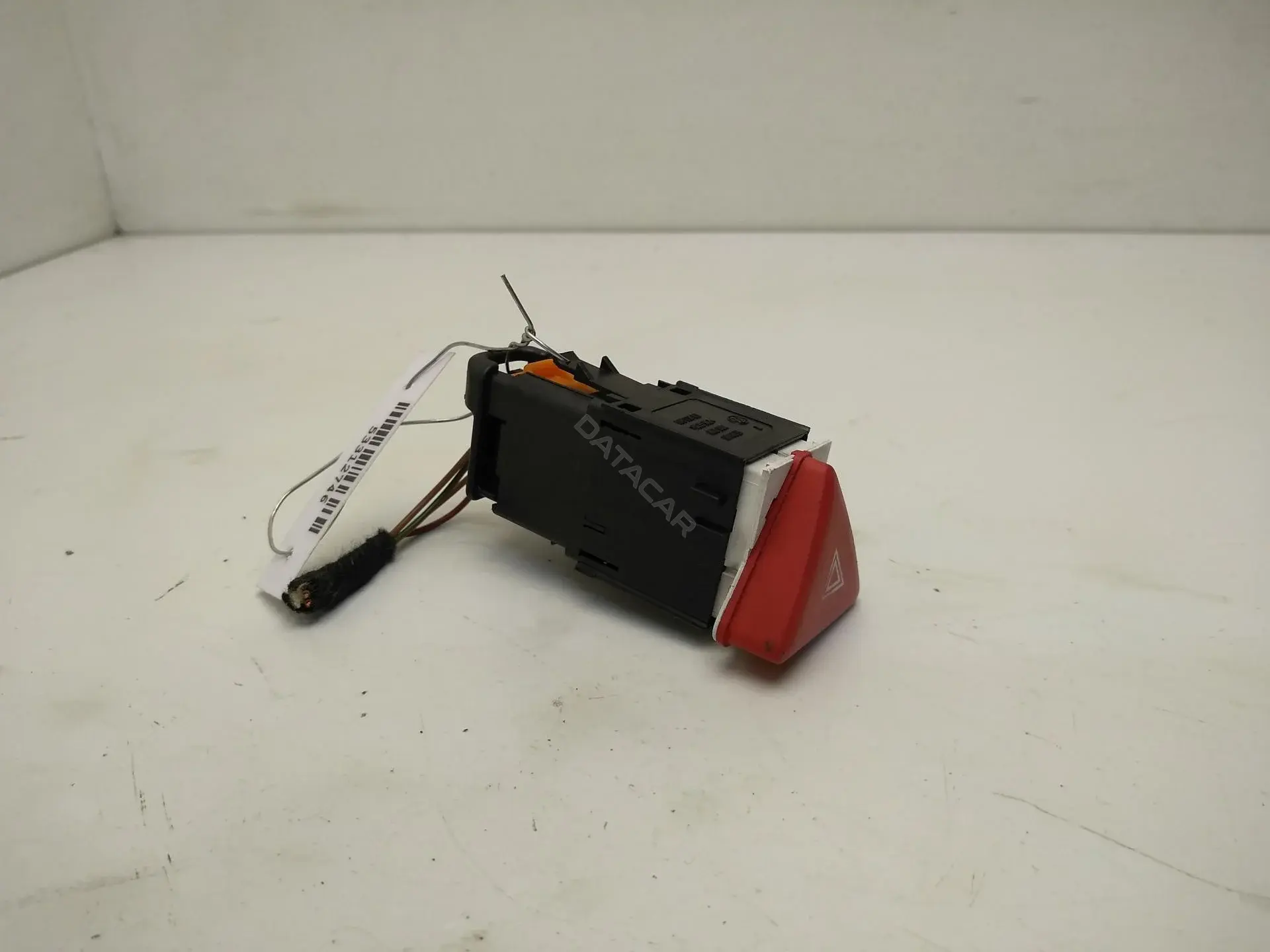 Кнопка аварийки 1KO953509A