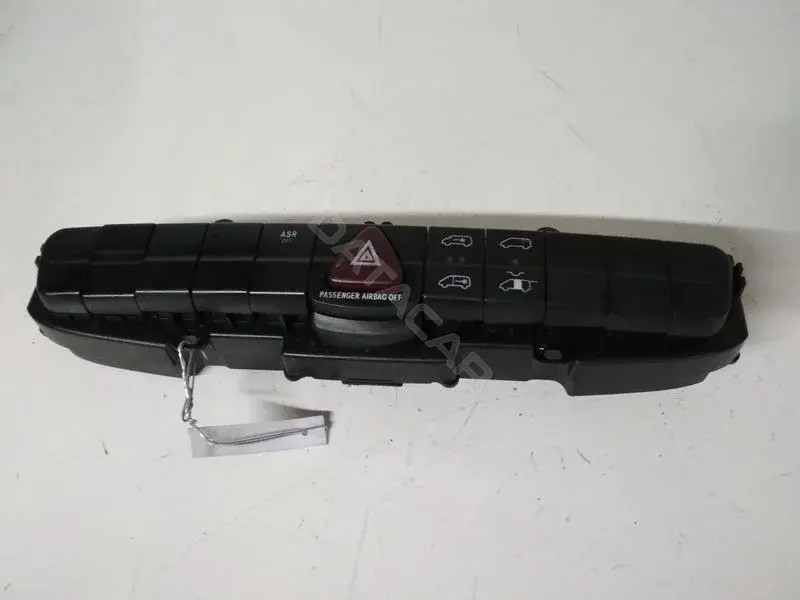 Кнопка аварийки 6395450107