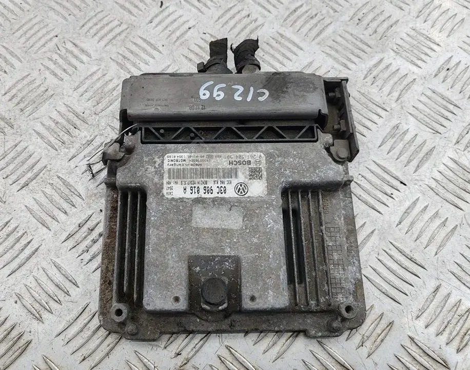Блок управления двигателем 03C906016A