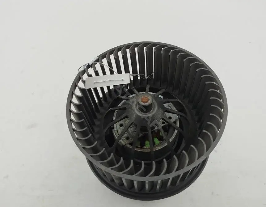 Моторчик печки 3M5H18456EC