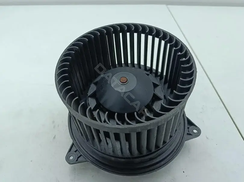Моторчик печки 1S7H-18456-AC