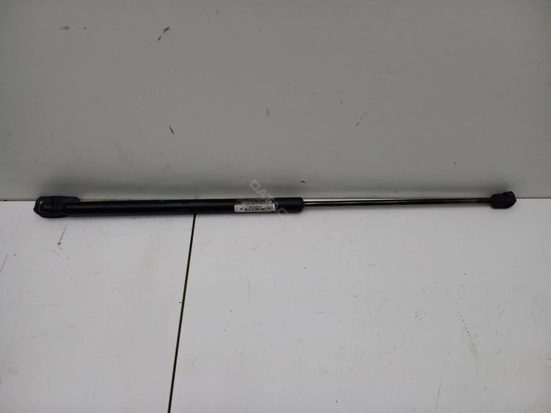Амортизатор крышки багажника, капота, заднего стекла 13182537