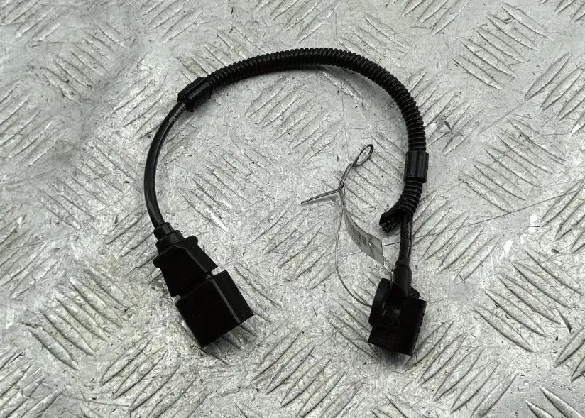 Датчик распредвала 03L907601