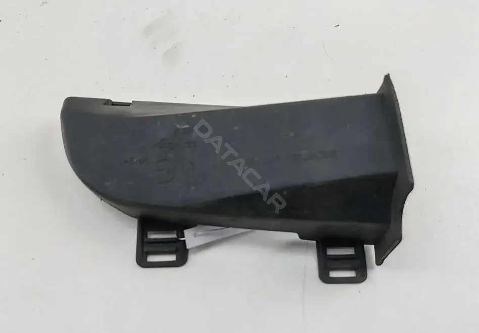 Решетка бампера / заглушка G000152680