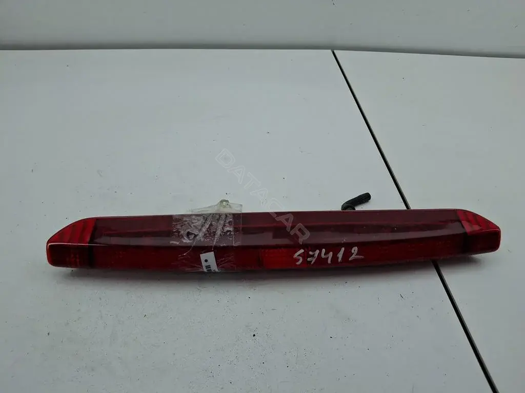 Фонарь стоп сигнала P2884