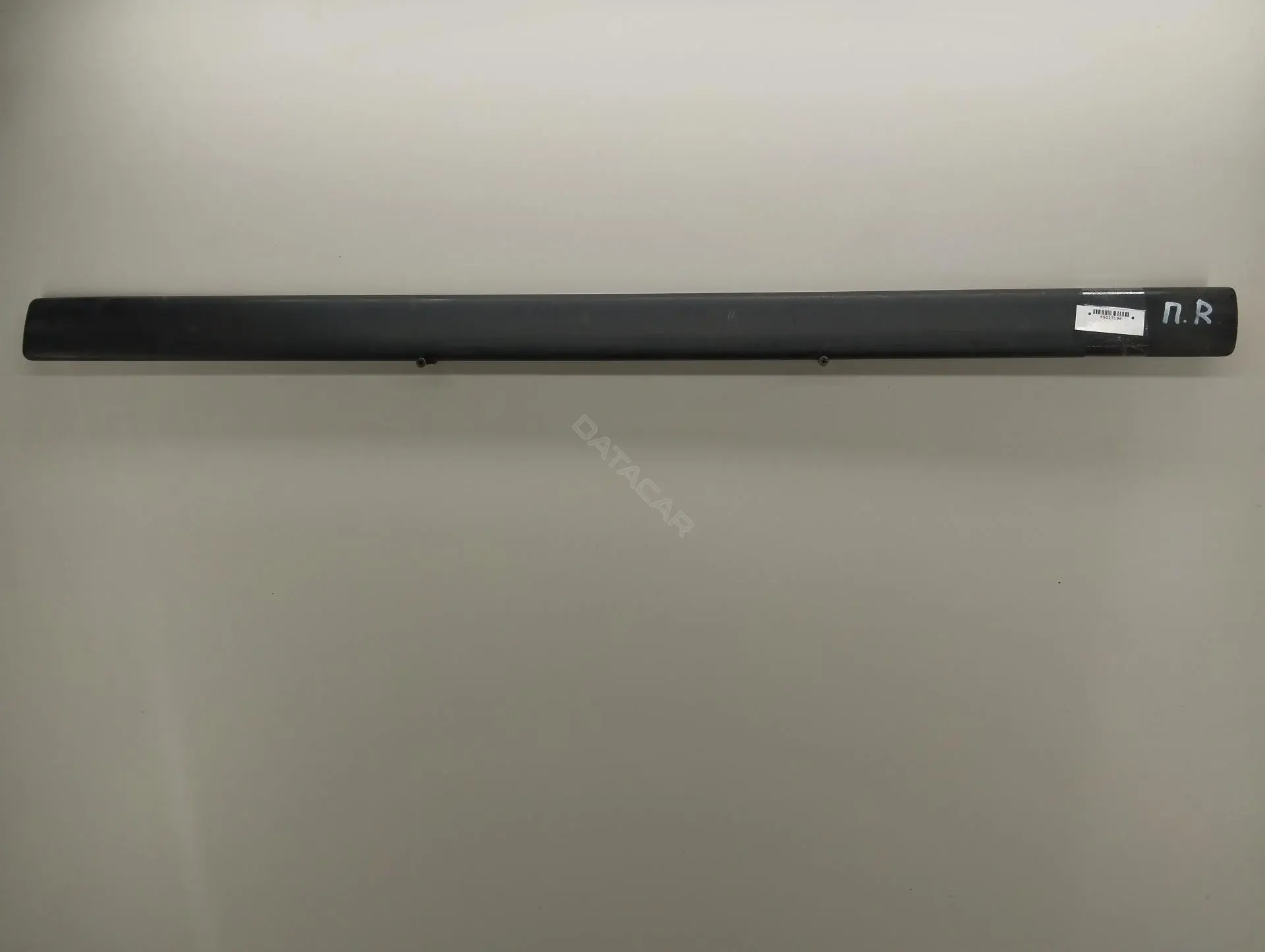Молдинг стекла 7M3853506