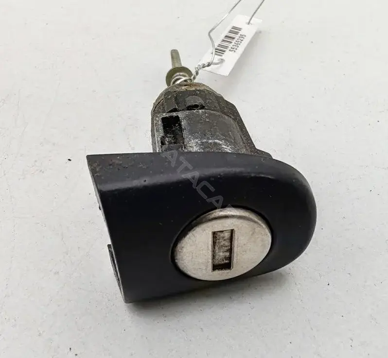 Личинка замка двери 1U0837167
