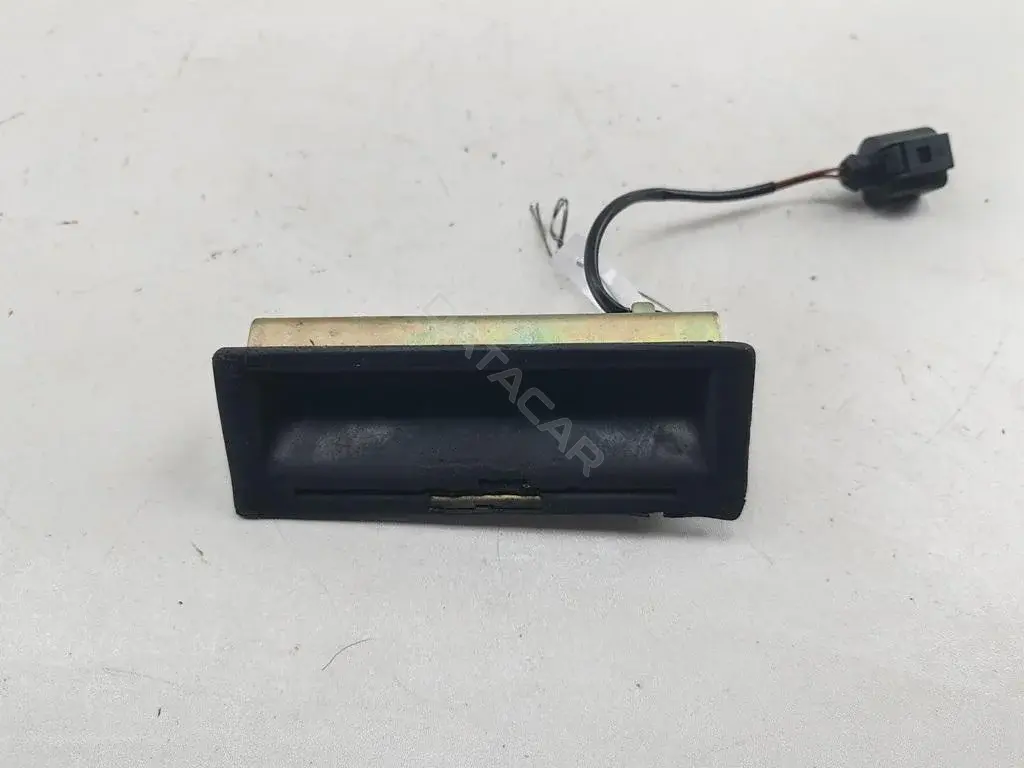 Кнопка крышки багажника 1J0827566C