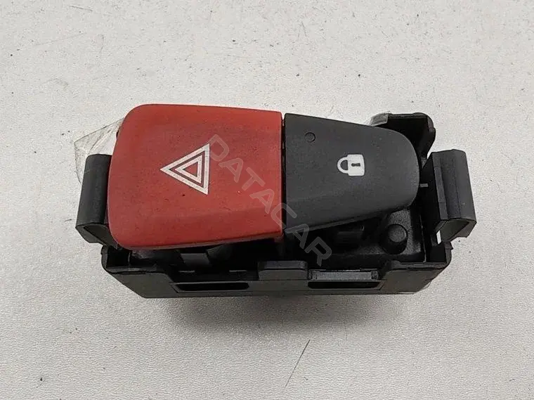 Кнопка аварийки 8200214896A