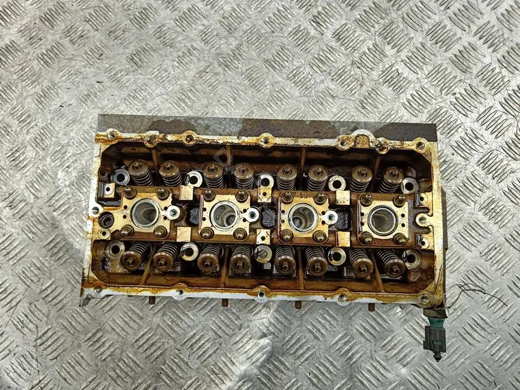 Головка блока цилиндров 036103373AM