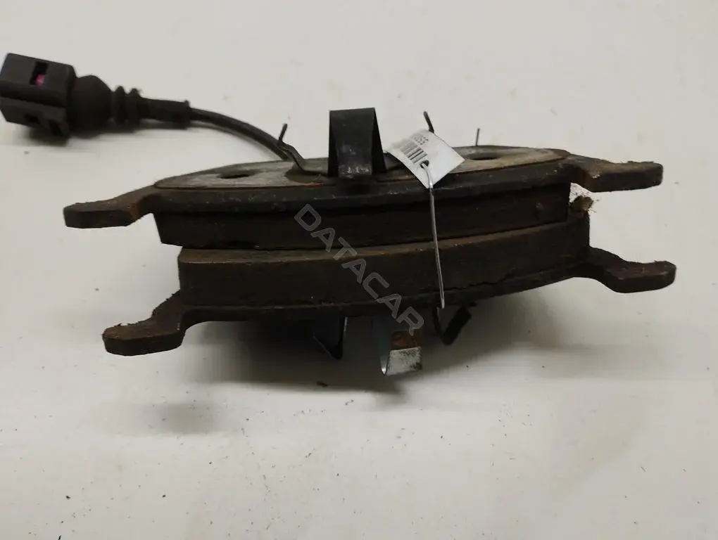 Тормозные колодки 01323171
